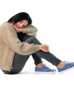 Women’s lace-up canvas shoes